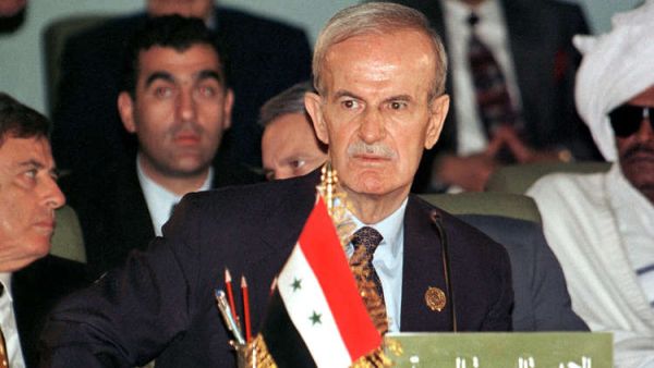 عندما سقط العرب في فخّ حافظ الأسد

