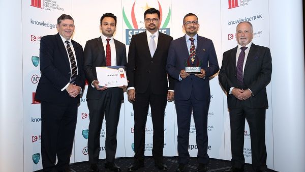 Noor Bank representatives receiving the award at the 2017 Service Olympian Awards. Noor Bank representatives receiving the award at the 2017 Service Olympian Awards.