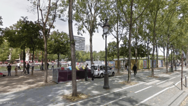 باريس.. هجوم بالسكين يسفر عن وقوع ضحايا
