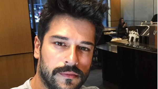 بوراك أوزيجيف )instagram.com/burakozcivit(