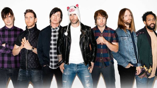 Maroon 5's record label didn't want them to release 'Moves Like Jagger' (Source: maroon5 / Instagram) 