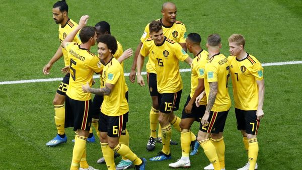 لاعبو بلجيكا يحتفلون بهدف مونييه