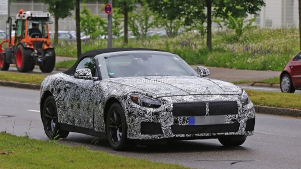 بي إم دبليو تحمل جينات الرودستر