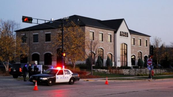 تحفظت الشرطة على المشتبه به - أ ف ب
