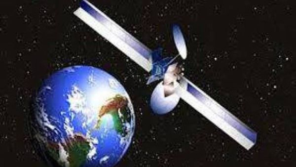 يوتلسات يعلّق بثّ قناة فضائية كردية بطلب من أنقرة