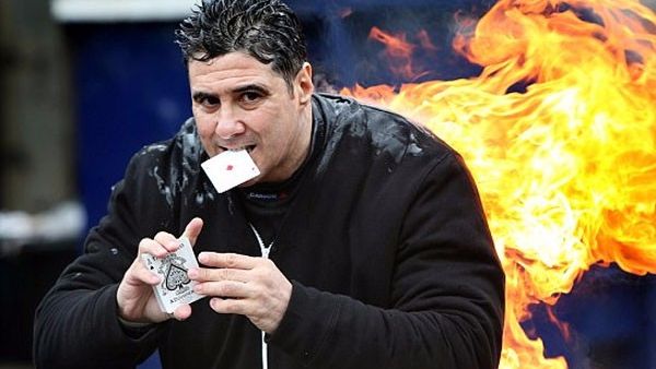 دوبلير" أفلام جيمس بوند ستيف تروليا