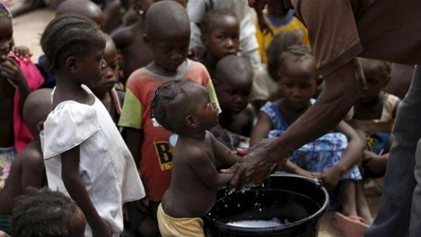نحو 200 طفل في شمال شرق نيجيريا يواجهون يوميا خطر الموت جوعا