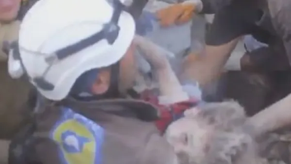 ضربات جوية تصيب 3 مراكز للدفاع المدني في مناطق المعارضة بحلب