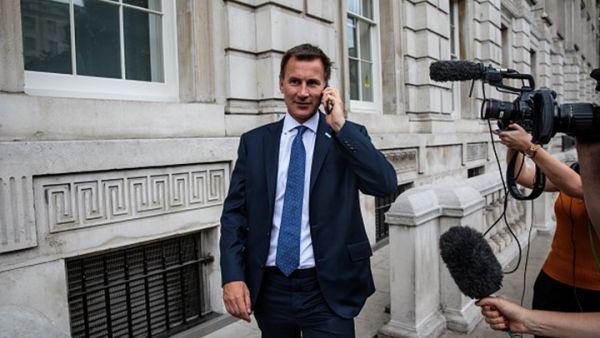 هانت: المملكة المتحدة والصين قوتان رئيسيتان تملكان منظورا عالميا