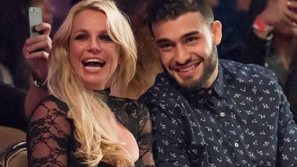 بريتني سبيرز تتزوج صديقها الإيراني سرا