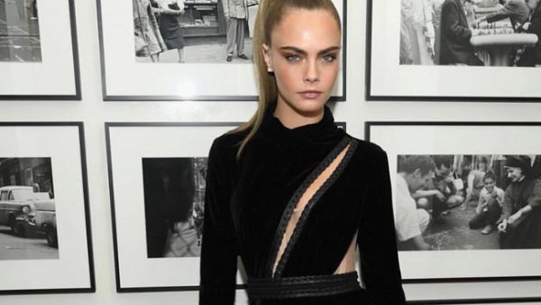 She is Currently dating Ashley benson (Source: caradelevingne / Instagram)