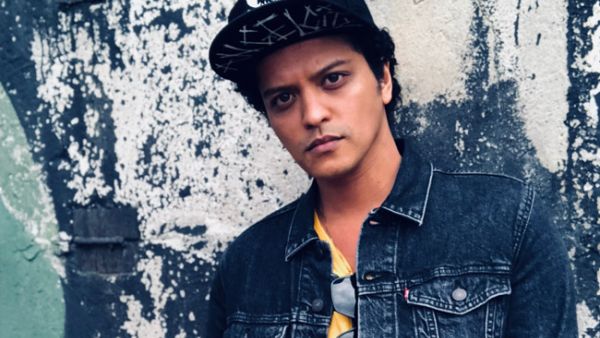 Bruno Mars had to temporarily suspend his concert (Source: brunomars / Instagram) 