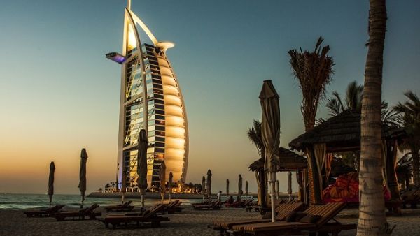Dubai is home to 100,000 hotel rooms. (Pixabay)