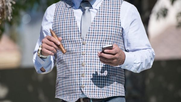 New research says cigars may pack the same or more nicotine for users than cigarettes. (Pexels)