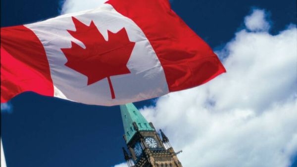 كندا ترحل مئات اللاجئين إلى البلدان التي مزقتها الحرب
