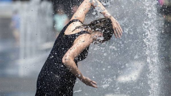 كندا تبحث عن انقاذ 