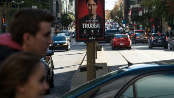 الكنديون يقترعون لانتخاب رئيس للوزراء
