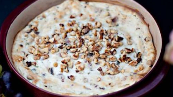 حلوى الجبنة المحشوّة بالجوز