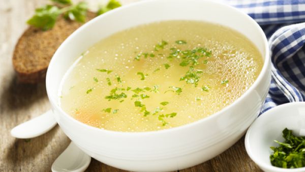 طريقة التحضير شوربة الدجاج ببقايا الطعام