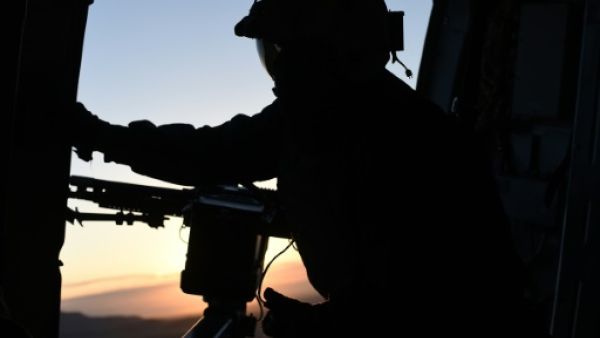 17 قتيلا في تحطم مروحية عسكرية في افغانستان
