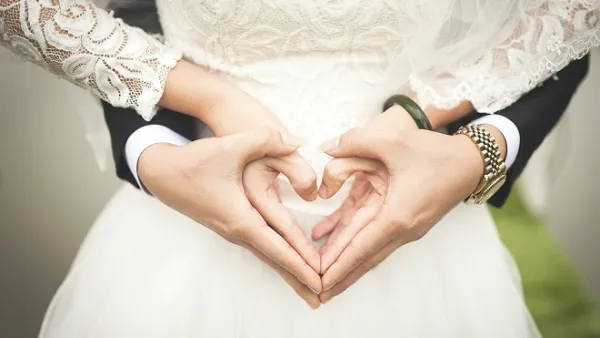 In order to benefit from the initiative, couples should have been married for at least a year. (File photo)