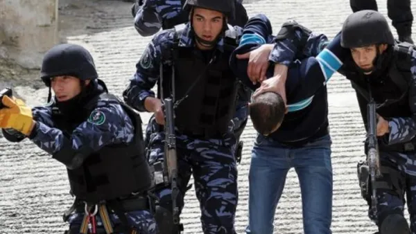 منظمة حقوقية تشير إلى تعذيب مخابرات السلطة لمعتقلين