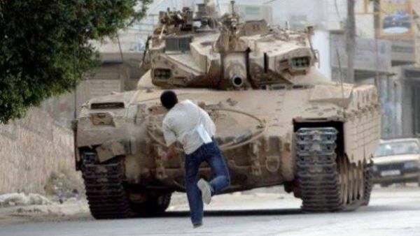 إصابة فلسطينيين بمواجهات مع جيش الاحتلال قرب قبر "يوسف"