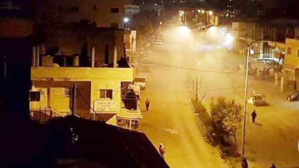 مستوطنون إسرائيليون يحرقون مركبة فلسطينية قرب نابلس
