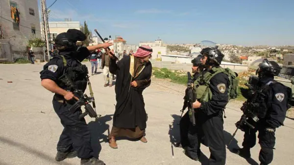 جيش الاحتلال يعتقل عائلة فلسطينية مكونة من 8 أفراد قرب رام الله