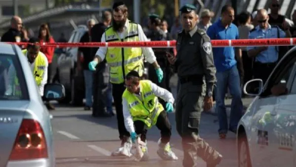 إسرائيل تعتقل 31 فلسطينياً وجيشها يداهم منزل منفذ هجوم القدس