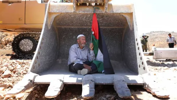 تسونامي الهدم والاستيطان يجتاح القدس والضفة
