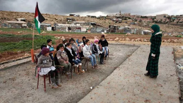 حماد الرقب: وضع كلمة "إسرائيل" بدل "فلسطين" في المناهج المدرسية العربية أمر ممنهج - تويتر

