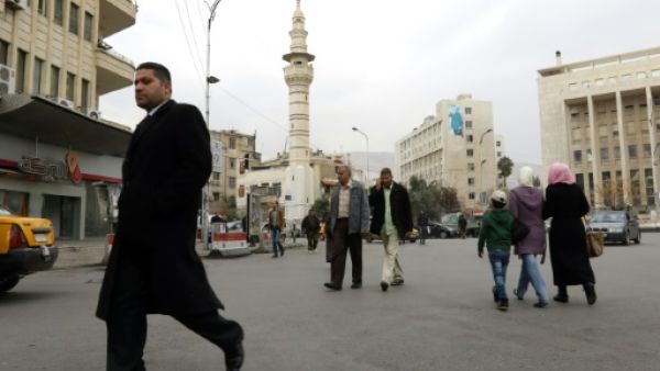النزاع السوري يطغى على شعارات المرشحين للانتخابات التشريعية 
