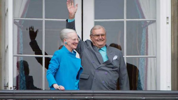  الأمير هنريك توفي الثلاثاء في الساعة 23,18 في قصر فريدنسبورغ