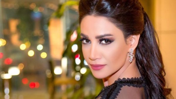 النجمة ديانا حداد