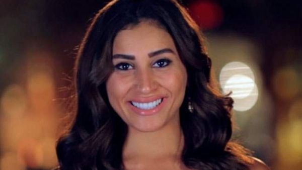 الفنانة دينا الشربيني