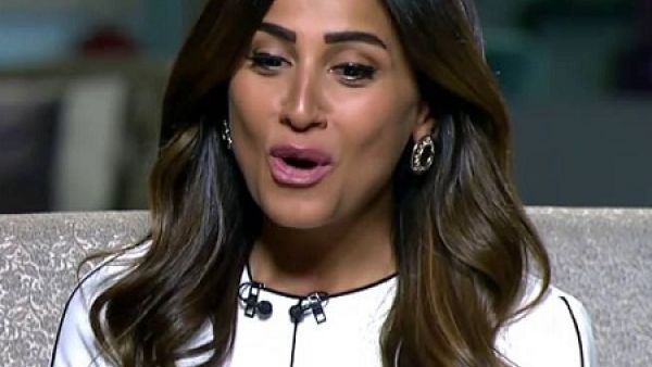  دينا الشربيني 