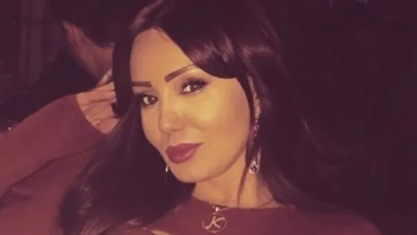 الفنّانة السورية دينا هارون