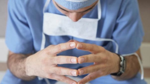 "مبادلة الأدوية مقابل الجنس أحيانا"
