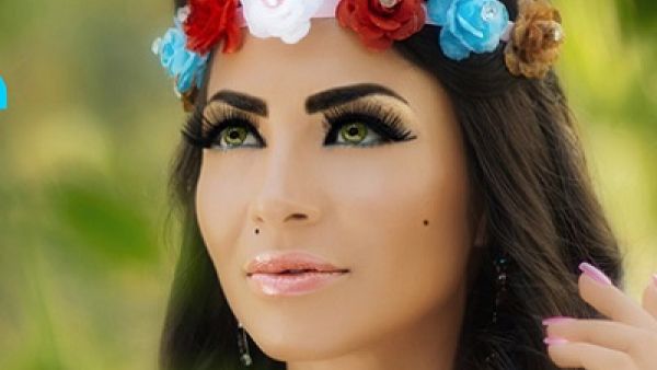 دوللي شاهين متهمة بالسرقة!