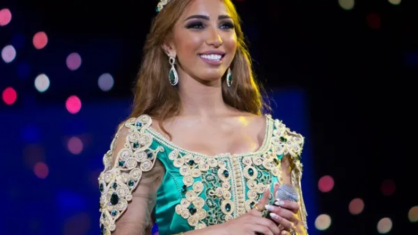 الفنانة دنيا بطمة