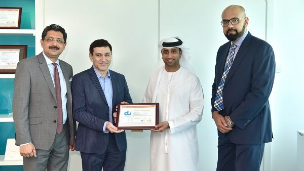 تعتبر دو واحدة من الشركات القليلة التي حصلت على شهادة برنامج معايير توافقية أمن معلومات بطاقات الدفع" لجميع قنوات الدفع الخاصة بها. 