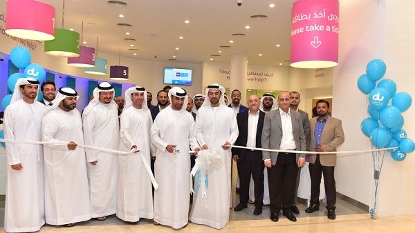 During du's opening of its new store in Yas Mall.