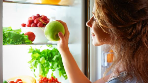 يجب تناول وجبة عشاء صحية تحتوي على العناصر الضرورية لصحة الإنسان يجب تناول وجبة عشاء صحية تحتوي على العناصر الضرورية لصحة الإنسان