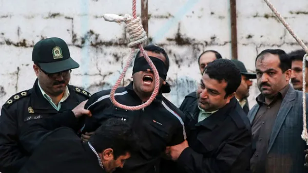 صدرت أوامر بأن يكون السجن تحت تصرف القوات الخاصة التابعة لمخابرات الحرس الثوري -
