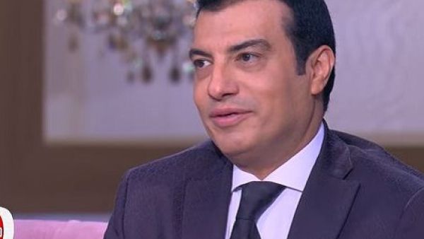 إيهاب توفيق يفتح النار على الساهر و الرباعي