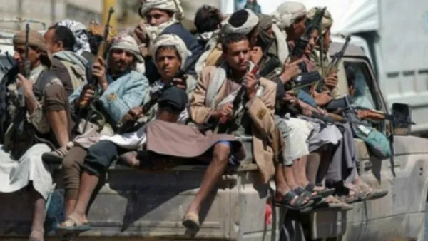 الحوثيون يكثّفون هجماتهم الصاروخية صوب الجيش اليمني والحدود مع السعودية