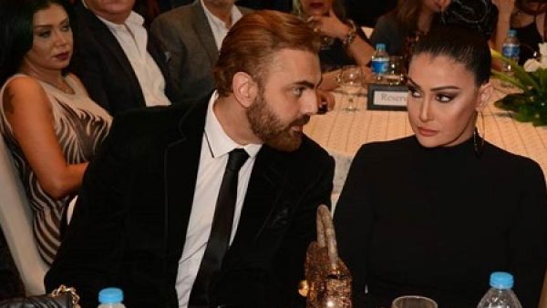 غادة عبد الرازق ترفض مصافحة رانيا يوسف!