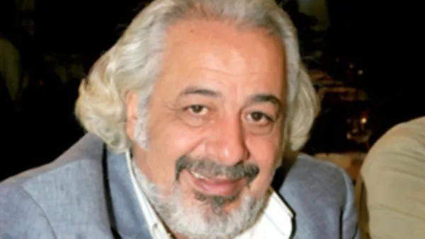 أيمن زيدان