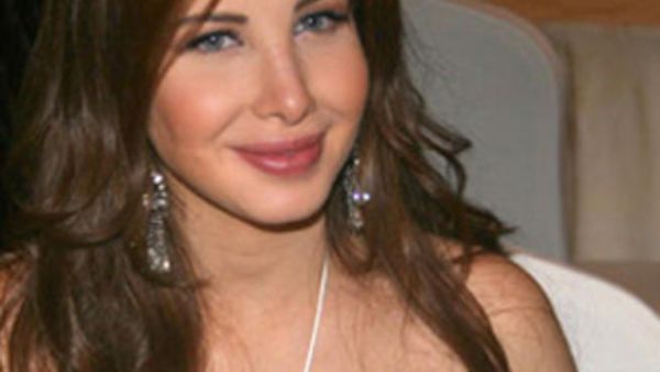 نانسي في حفل شركة (أرابيكا) 